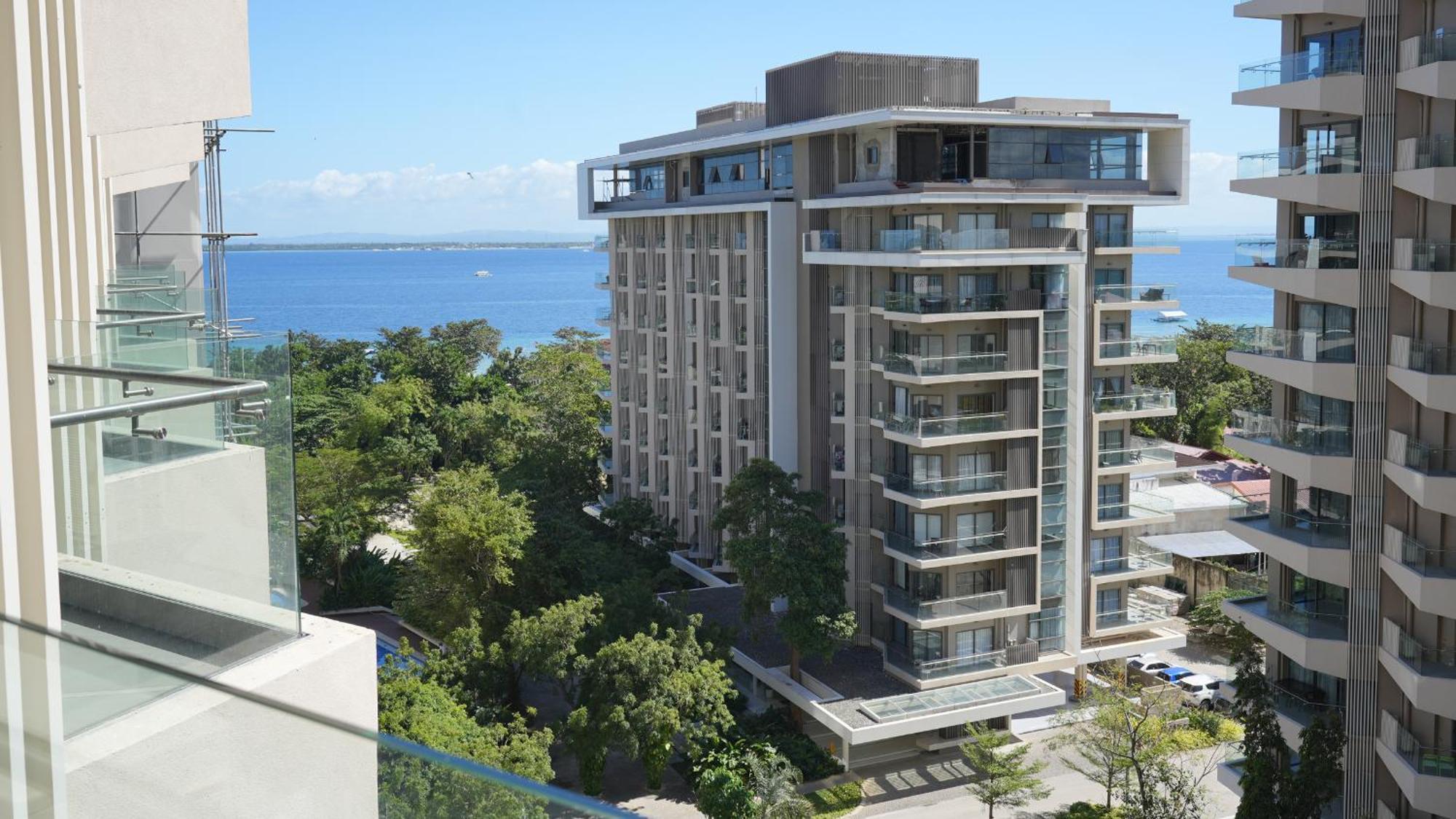 Dominiks Quite And Elegant Studio Ocean View Pool At Tambuli Resort High Floor 麦克坦 外观 照片